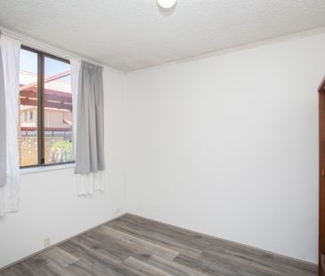 17/58 King George Street, Victoria Park WA 6100 - House For Rent | ... - Photo 3