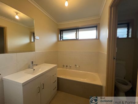 Convenient Location - Photo 2