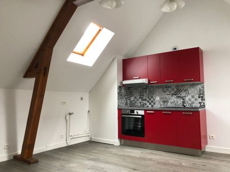 F2 refait à neuf Hyper centre - Photo 2