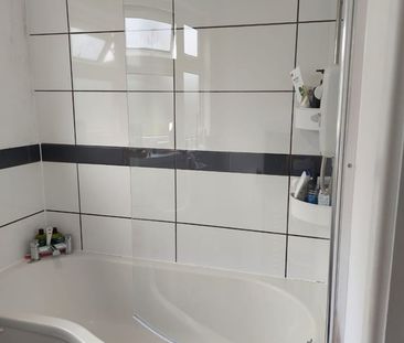 Room in a Shared House, Birchwood Road, BS4 - Photo 3