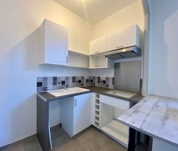 Location Appartement 2 pièces 42m² - Photo 5
