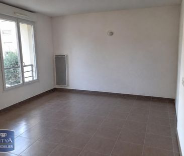 Location Appartement 1 pièce 32m² LA SEYNE SUR MER 83500 - Photo 3