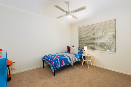 12 Petit Court, Sinnamon Park QLD 4073 - House For Rent | Domain - Photo 3