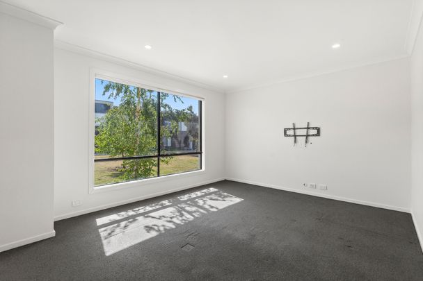 3 Bedroom Spacious Family Home! - Photo 1