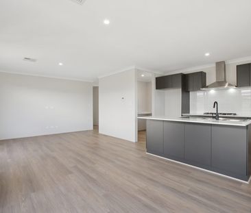 Discover Modern Comfort and Convenience - Photo 1