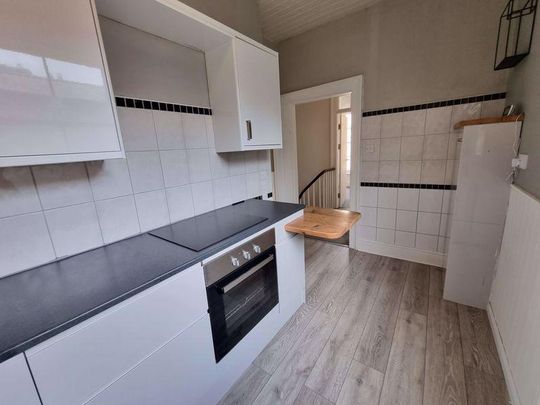 2 bedroom property to rent - Photo 1