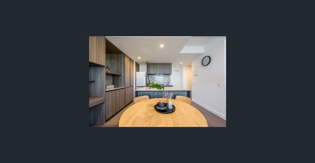 Luxury 2-Bedroom Apartment in Swanston Central! - Photo 1