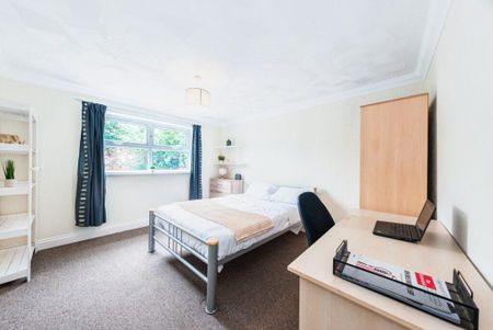 5 bedroom terraced house to rent - Photo 5