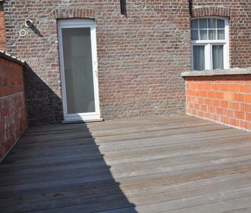 Verzorgde woning met 2 slaapkamers en 2 autostaanplaatsen. - Photo 1