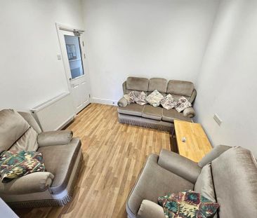 5 bedroom house to rent - Photo 1