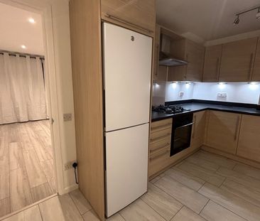 2 Bed Terraced House, Sandpiper Road, SO16 - Photo 6