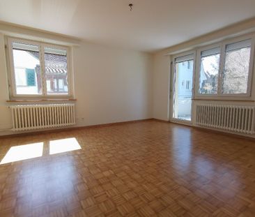 Ruhige Wohnung mit grossem Balkon - Photo 2