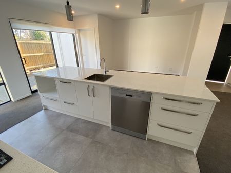 242 Edgeware Road, Edgeware - Photo 4