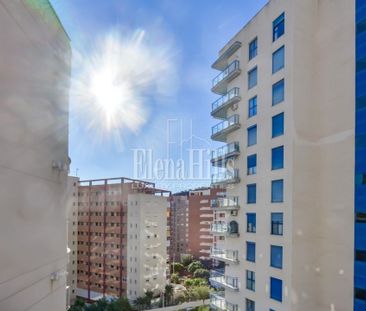 Apartamento muy luminoso con terraza a pocos pasos del mar de la ca... - Photo 3