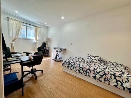 Maison à paliers multiples à louer - Brossard (Noms de rues (M)) Maison à paliers multiples à louer - Brossard (Noms de rues (M)) - Photo 5