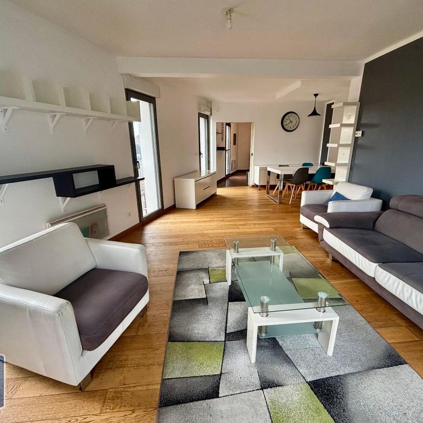 Location Appartement 4 pièces 83m² CHOLET 49300 - Photo 1