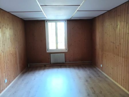 5.5 Room Apartment – Lots of Space! - Photo 4