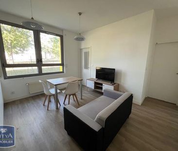 Location Appartement 1 pièce 9m² CHANGE 53810 - Photo 4