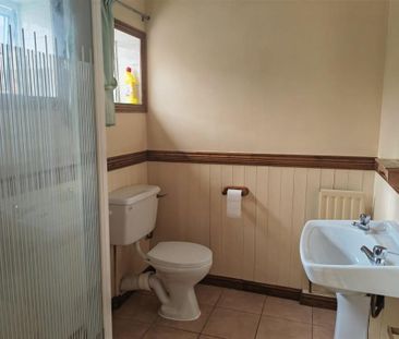 3 bedroom semi-detached house to rent - Photo 3