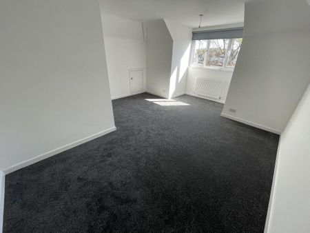 4 bedroom bungalow to rent - Photo 3