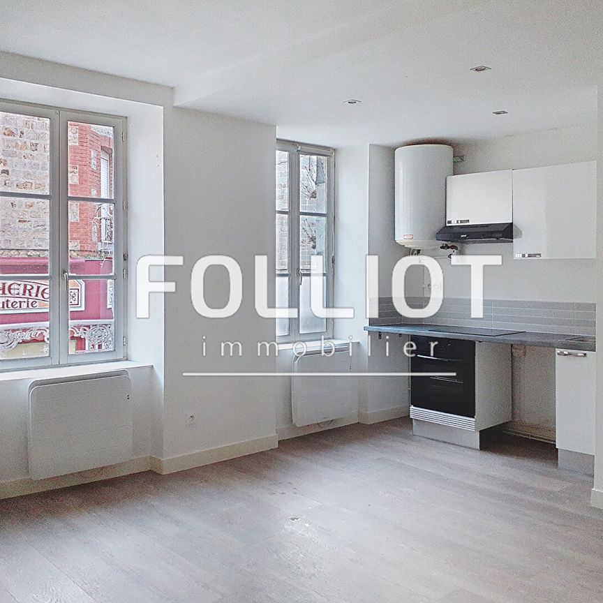 A LOUER - VILLEDIEU Centre - T2 40 m� avec cuisine �quip�e - Photo 1