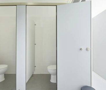 Room in a shared 6-bedroom apartment for rent in Lisbon, bills incl... - Foto 2