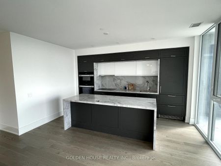 2501 10 Inn on the Park Drive - Photo 4