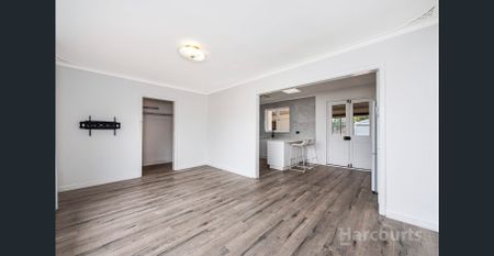 Charming 3 Bedroom Home Close to the Beach - Photo 3