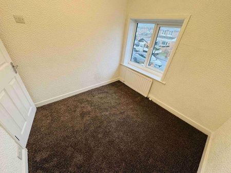 3 bedroom terraced house to rent - Photo 3