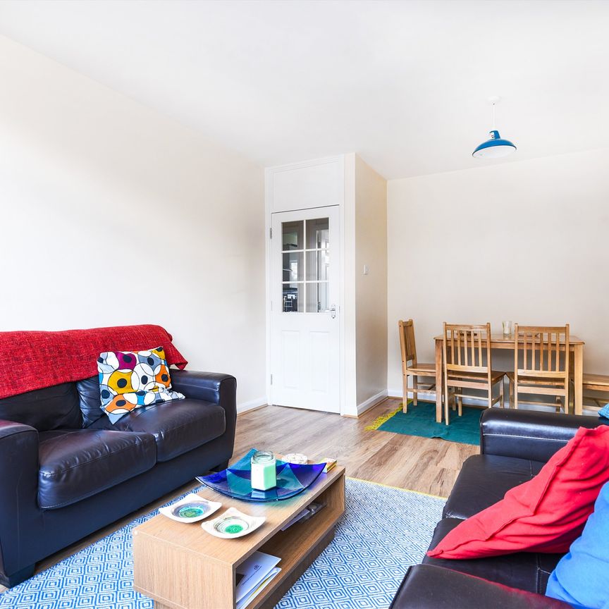 Balham New Road, Balham, SW12, London - Photo 1