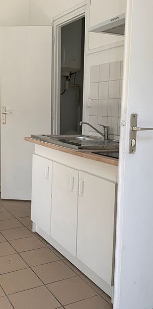 A LOUER APPARTEMENT DE TYPE 1 MEUBLE - SECTEUR BORDEAUX BARRIERE DE PESSAC - Photo 1