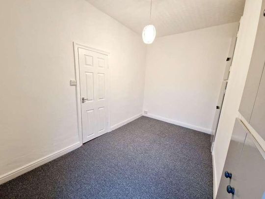 Henry Street, Prestwich, M25 - Photo 1