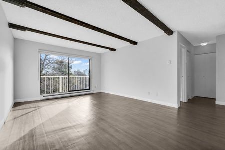 Vista Terrace Apartments — apartment/condo - Photo 3
