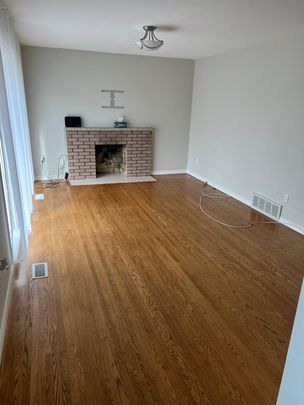 For Lease - 329 Cochrane Street, Whitby, Ontario - Photo 1