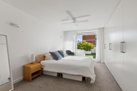 5/38 Darling Point Rd Darling Point NSW 2027 - Photo 5