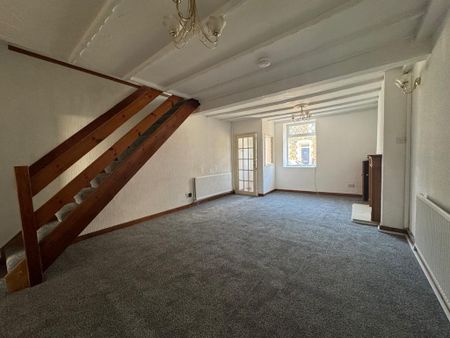 2 bedroom terraced house to rent - Photo 2