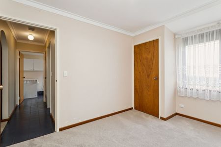 Immaculate 3-Bedroom Family Home in Prime Dianella Location - Photo 2