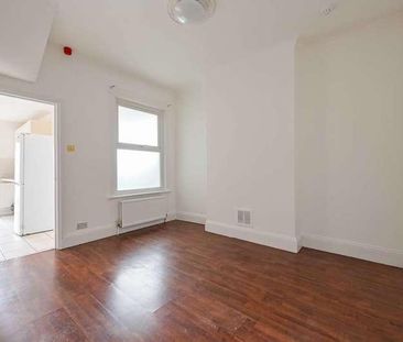 Bury Road, Wood Green, N22 - Photo 1