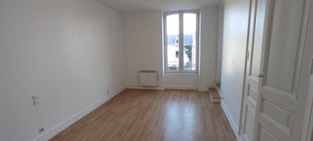 Location Appartement 3 pièces 99m² ARGENTON SUR CREUSE 36200 - Photo 4