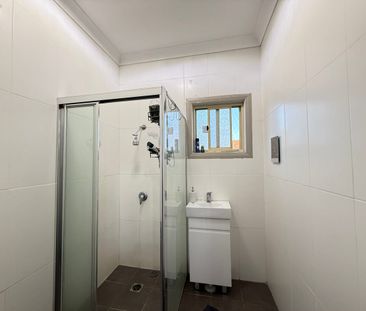 Two Rooms for Rent - Boarding House - Photo 1