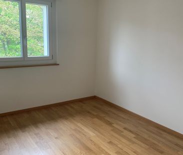 "Familienfreundliche 4-Zimmerwohnung an ruhiger Lage im 2. OG" - Foto 3