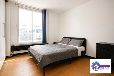 3 Bedroom Flat To Rent - Photo 2