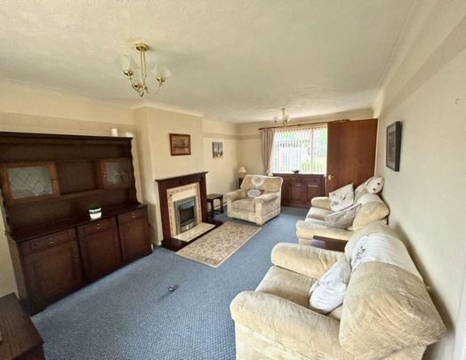 3 bedroom semi-detached house to rent - Photo 1