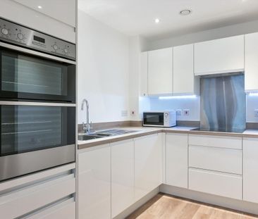 One bedroom flat in the heart of Guildford, GU1. - Photo 6