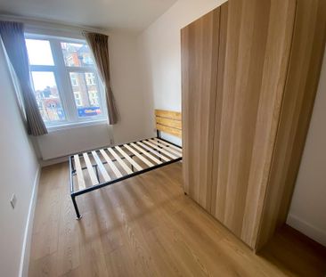 3 bedroom apartment to rent - Photo 3