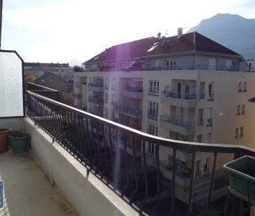 Appartement à louer 3 pièces 65.55m² - Photo 2