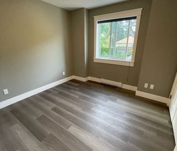 Beautiful 4 bedroom home in South Nanaimo - Photo 4