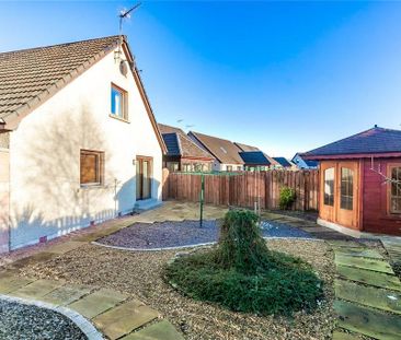 4 bedroom detached house to rent - Photo 4