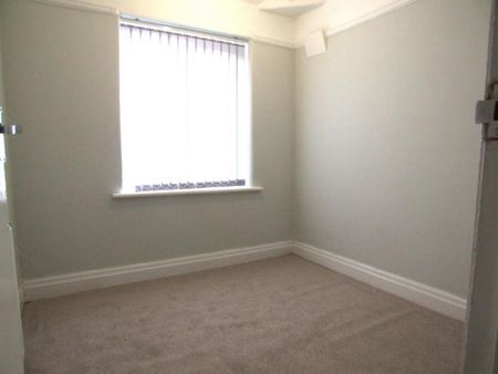 2 bedroom semi-detached house to rent - Photo 3