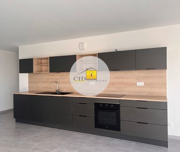 Location Appartement 4 pièces 92m² ST PIERRE DE CHANDIEU 69780 - Photo 6